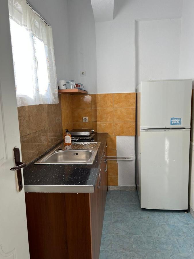 Nona'S Rooms Himarë Exterior foto