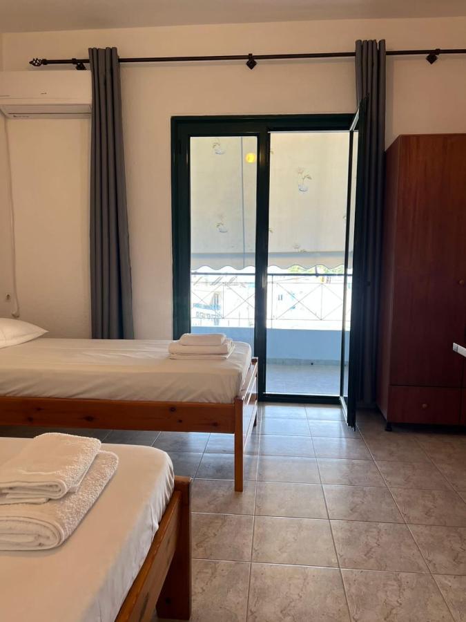 Nona'S Rooms Himarë Exterior foto