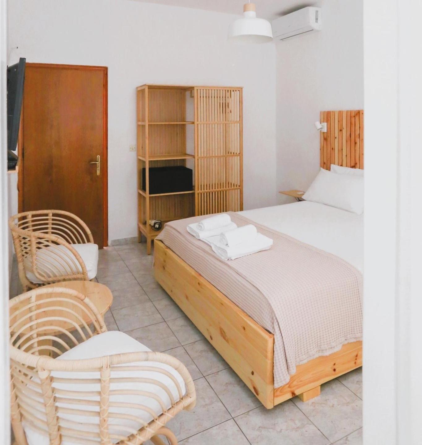 Nona'S Rooms Himarë Exterior foto